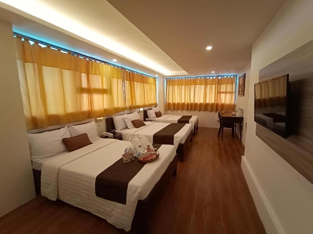Hotel Asuncion Лаоаг Екстер'єр фото