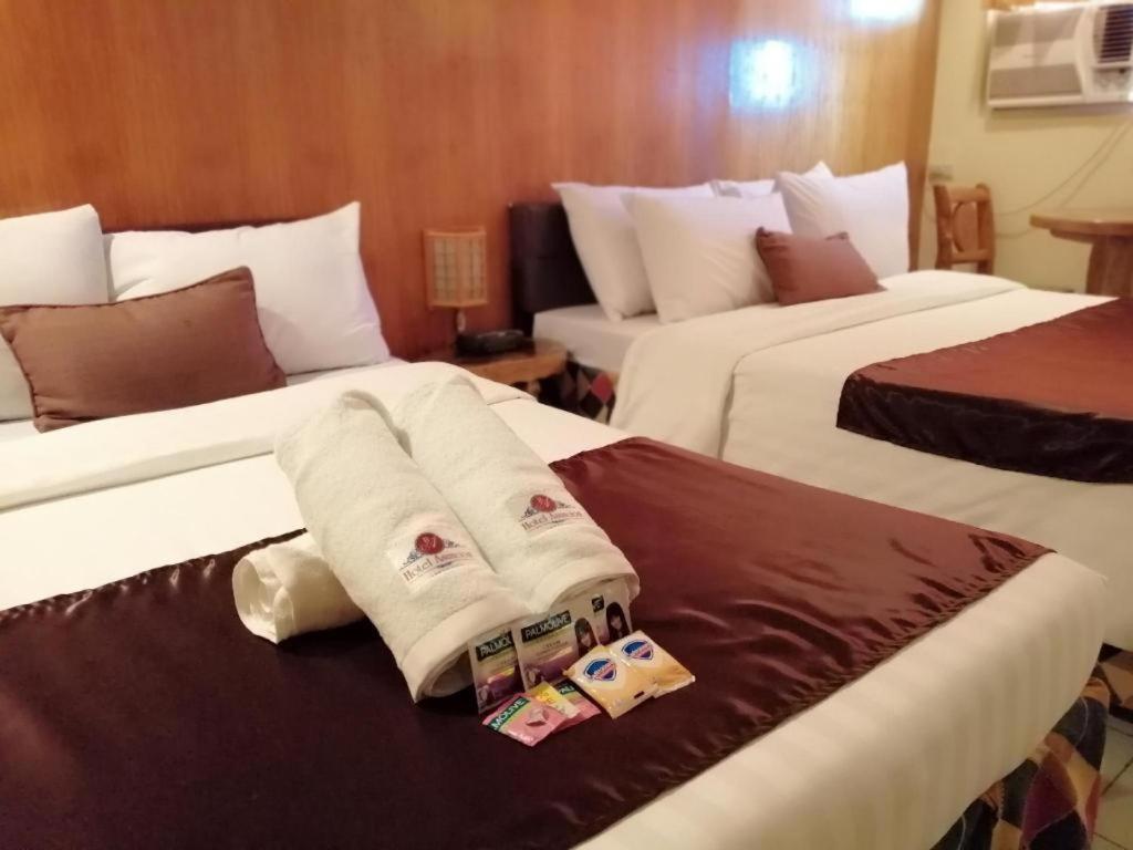 Hotel Asuncion Лаоаг Екстер'єр фото