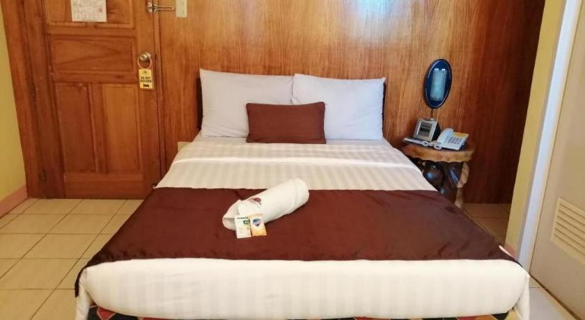 Hotel Asuncion Лаоаг Екстер'єр фото